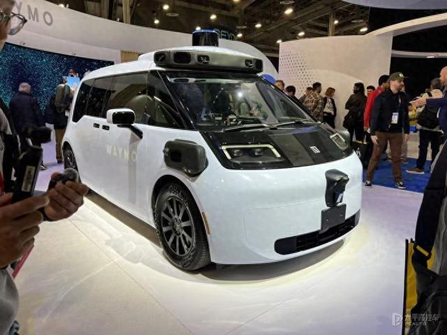 CES 2025：又一臺(tái)“寶寶巴士”？極氪自動(dòng)駕駛汽車極氪RT亮相