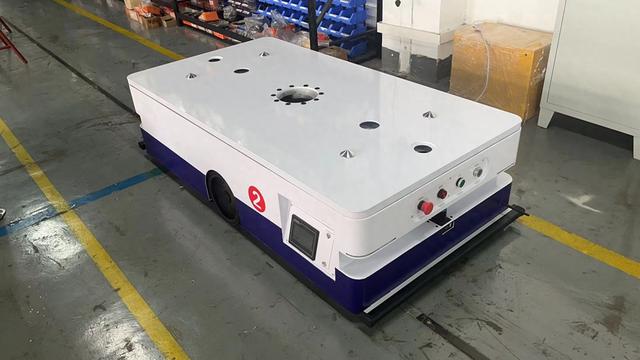 AGV搬運(yùn)車買貴了？AGV搬運(yùn)車的價格，到底都由哪些因素組成？