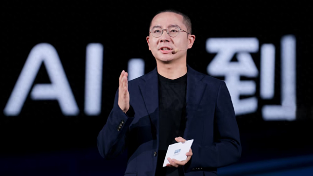 千里科技印奇：AI與車(chē)深度融合決定未來(lái)十年發(fā)展格局，汽車(chē)的ChatGPT時(shí)刻將臨